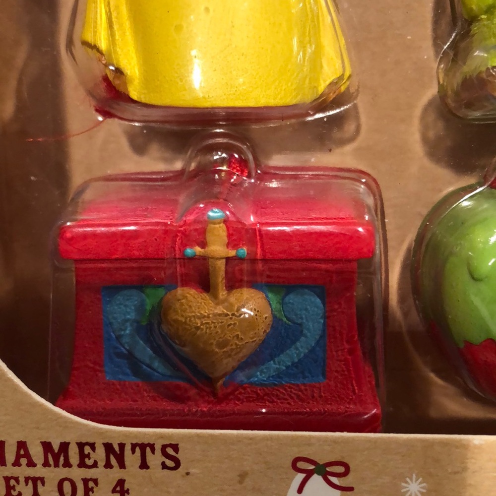 Disney Snow White Sketchbook minis 4 ornaments - Picture 4 of 6